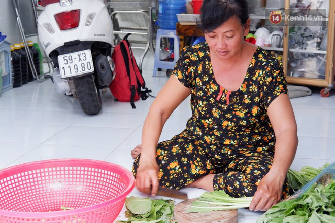 Người mẹ đơn thân ở Sài Gòn nuôi heo 100kg như thú cưng trong nhà: Nó đang giảm cân, con gái con đứa gì mập quá chừng! - Ảnh 10.