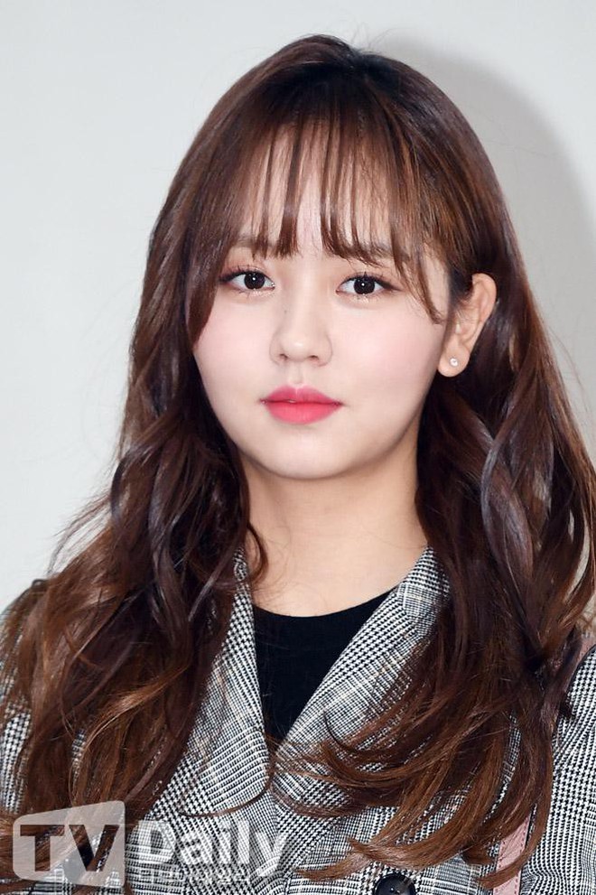 Kim So Hyun: Ảnh thẻ bằng lái xe của Kim So Hyun đang gây sốt - ảnh 2