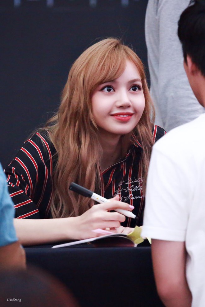 Lisa (Black Pink) sở hữu lượng fan cứng toàn sao Thái đình đám- Ảnh 14.