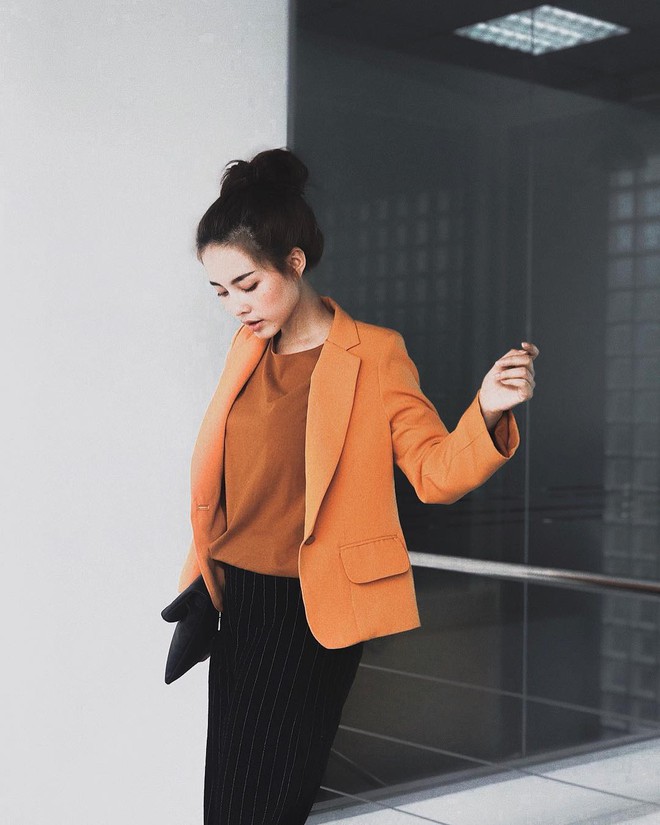Áo blazer: 5 kiểu biến tấu áo blazer thời trang cho mùa lạnh năm nay - ảnh 8