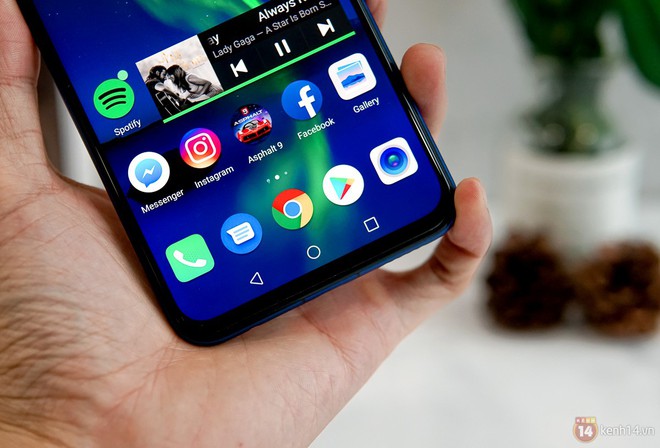 Tr&ecirc;n tay nhanh Honor 8X - smartphone thiết kế mỹ miều, m&agrave;n h&igrave;nh 6.5 inch tr&agrave;n viền, chiến game cực mạnh - Ảnh 4.