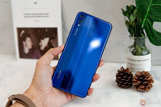 Tr&ecirc;n tay nhanh Honor 8X - smartphone thiết kế mỹ miều, m&agrave;n h&igrave;nh 6.5 inch tr&agrave;n viền, chiến game cực mạnh - Ảnh 5.