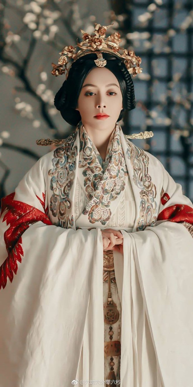 Ng&ocirc;n Cẩn Ng&ocirc;n h&oacute;a th&agrave;nh mẹ của Tần Thủy Ho&agrave;ng trong phim mới &ldquo;Hạo Lan Truyện&rdquo; - Ảnh 6.