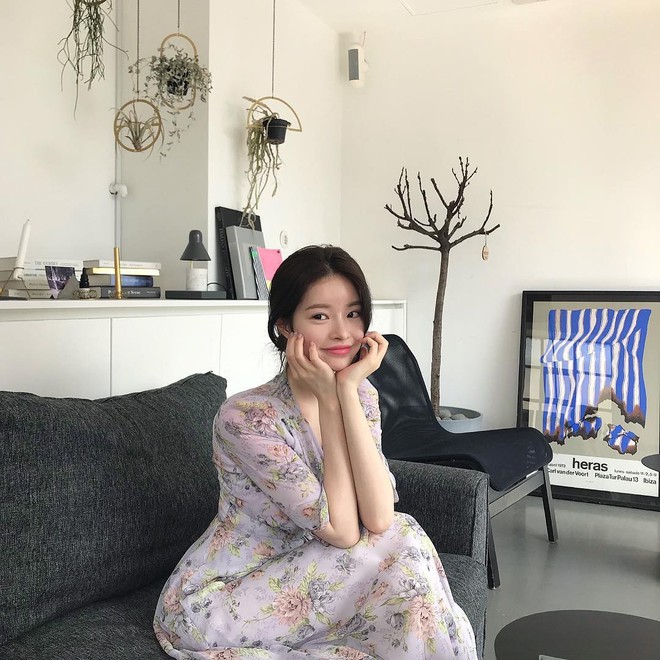 X&ocirc;n xao nhan sắc nữ diễn vi&ecirc;n 18 tuổi lộ ảnh hẹn h&ograve; với Seungri: Body n&oacute;ng bỏng d&ugrave; thấp b&eacute;, bị tố nghiện dao k&eacute;o - Ảnh 18.