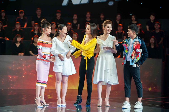 Đấu trường &acirc;m nhạc: &Aacute;i Phương lo lắng lộ h&agrave;ng v&agrave; mặt xấu khi bị lọt hố - Ảnh 3.