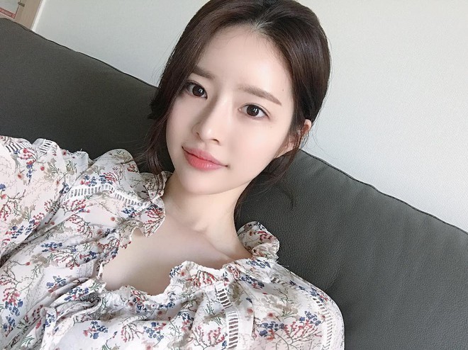 Cứ ngồi xem Instagram người yêu tin đồn của Seungri, bạn sẽ thấy ối tips makeup hay ho lại dễ áp dụng - Ảnh 8.