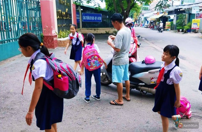 Nhiều học sinh lớp 5 ở Sài Gòn sợ hãi không dám đi học vì bị thầy chủ nhiệm đấm đá, tát vào mặt - Ảnh 2.
