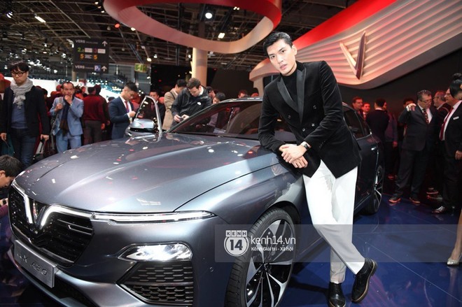 Hoàng Thùy diện váy lộng lẫy, Quang Đại điển trai tại sự kiện ra mắt xe của VINFAST tại Paris Motor Show - Ảnh 9.