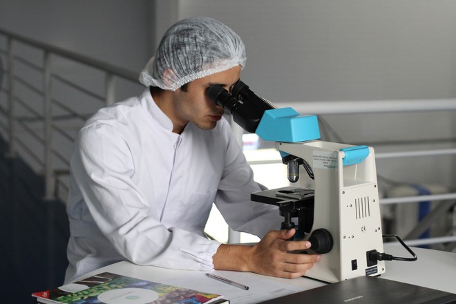 Khen một người c&oacute; t&agrave;i ch&iacute;nh l&agrave; sai lầm tai hại ảnh hưởng đến cả tương lai của họ m&agrave; ch&uacute;ng ta ai cũng đang mắc phải - Ảnh 4.