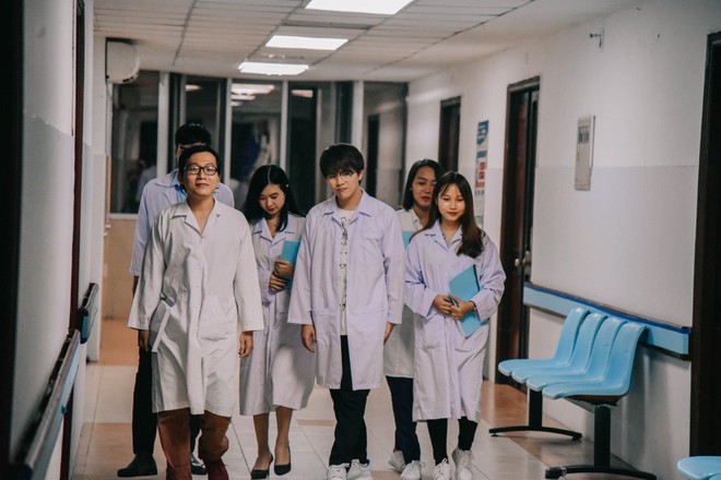 Quán quân Gương mặt thân quen 2018 hé lộ web-drama Halloween phát sóng tại Việt Nam và Trung Quốc - Ảnh 3.