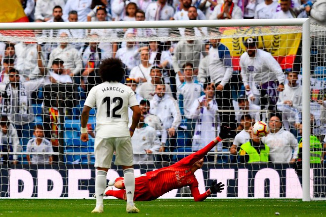 Đen đủi không để đâu cho hết, Real Madrid thất bại đau đớn ngay trên thánh địa Bernabeu - Ảnh 4.