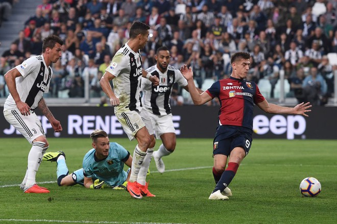 Chu kỳ ăn - ngủ - ghi b&agrave;n - lập kỷ lục của Ronaldo lại được t&aacute;i khởi động - Ảnh 3.