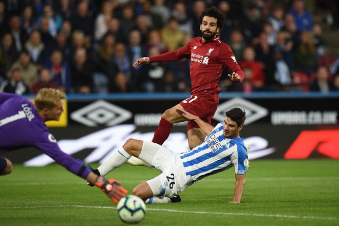 Vua Ai Cập Mo Salah tỏa sáng trong ngày Liverpool nhọc nhằn vượt ải Huddersfield - Ảnh 3.