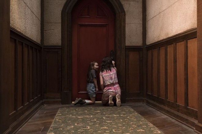 The Haunting of Hill House và tấm vé trở về với những cơn ác mộng tuổi thơ - Ảnh 4.