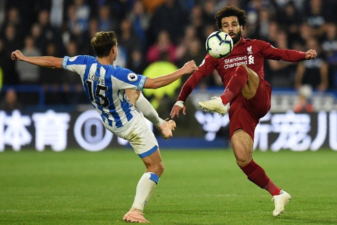 Vua Ai Cập Mo Salah tỏa sáng trong ngày Liverpool nhọc nhằn vượt ải Huddersfield - Ảnh 9.