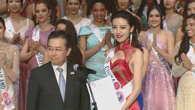 Ngược đời: Trượt giải phụ tại Miss International 2018 nhưng fan Việt lại thở ph&agrave;o nhẹ nh&otilde;m cho Th&ugrave;y Ti&ecirc;n  - Ảnh 1.