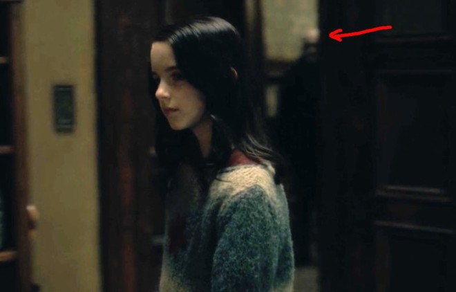 Căng cả mắt để đếm ma trong phim siêu kinh dị The Haunting of Hill House - Ảnh 13.