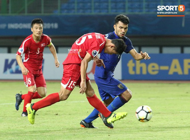 Xuất sắc đánh bại U19 Triều Tiên, U19 Thái Lan tiến gần hơn tới vé dự U20 World Cup - Ảnh 2.