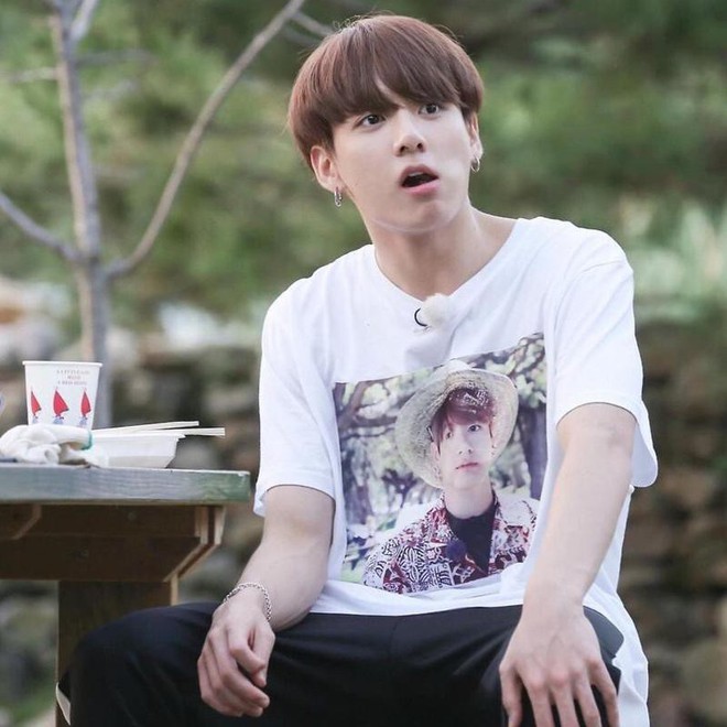 H&oacute;a ra bộ sưu tập biểu cảm thần th&aacute;nh của BTS đa số đều đến từ show c&acirc;y nh&agrave; l&aacute; vườn! - Ảnh 22.
