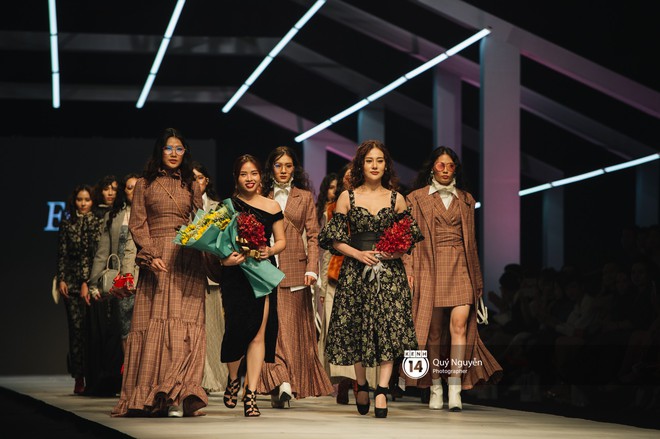 Bất ngờ lớn nhất VIFW 2018: Quỳnh Búp Bê làm vedette mở màn, trình diễn cực kỳ chuyên nghiệp - Ảnh 6.