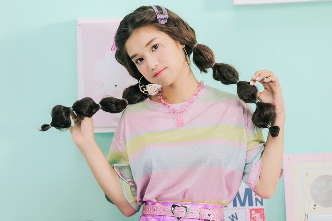 Hết thất t&igrave;nh, Ho&agrave;ng Yến Chibi lại tươi tắn trở lại với MV kể chuyện t&igrave;nh tr&agrave;n ngập m&agrave;u hồng - Ảnh 4.