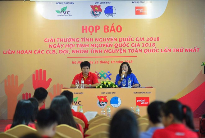 T&ocirc;n vinh 200 thủ lĩnh xuất sắc về hoạt động t&igrave;nh nguyện - Ảnh 1.