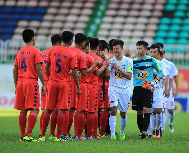 Thêm một Hot boy U19 với nụ cười ngọt ngào, được ví là hậu duệ của Văn Toàn - Ảnh 6.