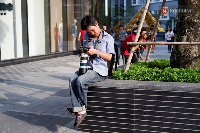 Chàng nhiếp ảnh bại não ở Sài Gòn từng bị trường cấp 2 từ chối: Nhiều người hỏi mình đi học làm gì, lớn lên ai mà mướn? - Ảnh 4.