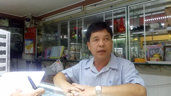 Chủ tiệm v&agrave;ng n&oacute;i g&igrave; về việc bị sung c&ocirc;ng 20 vi&ecirc;n kim cương - Ảnh 2.