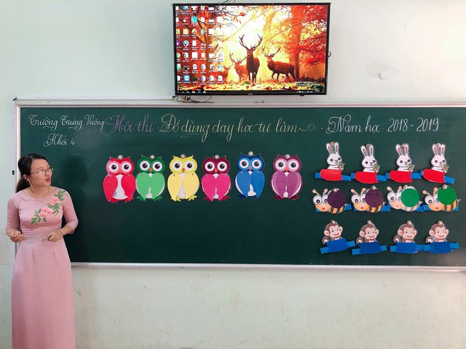Các cô giáo viết đẹp hơn đánh máy ở Quảng Trị tiếp tục gây sốt với khả năng sáng tạo đồ dùng dạy học không giới hạn - Ảnh 4.