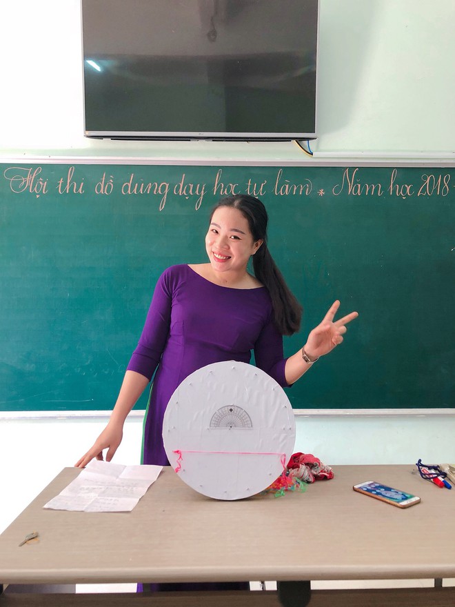 Các cô giáo viết đẹp hơn đánh máy ở Quảng Trị tiếp tục gây sốt với khả năng sáng tạo đồ dùng dạy học không giới hạn - Ảnh 9.