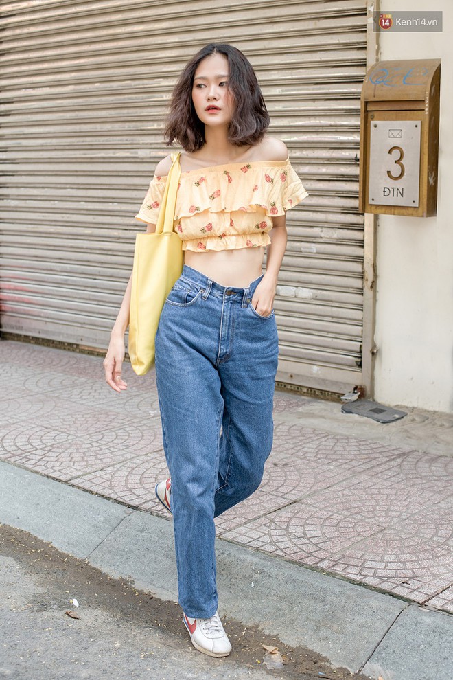 Street style 2 miền: miền Bắc lên đồ thu toàn màu nổi đẹp miễn chê, miền Nam đơn giản mà trendy - Ảnh 13.