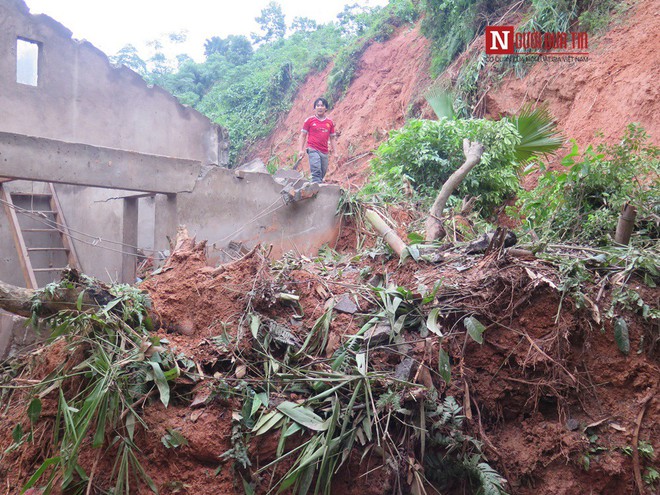 Hà Giang: Sau cơn lũ, con thơ ngơ ngác chờ cha về - Ảnh 3.