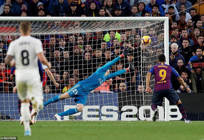 Bạn tri kỷ của Messi ghi 3 b&agrave;n, Real Madrid thảm bại nhục nh&atilde; 1-5 trước Barca ở trận Si&ecirc;u kinh điển - Ảnh 16.