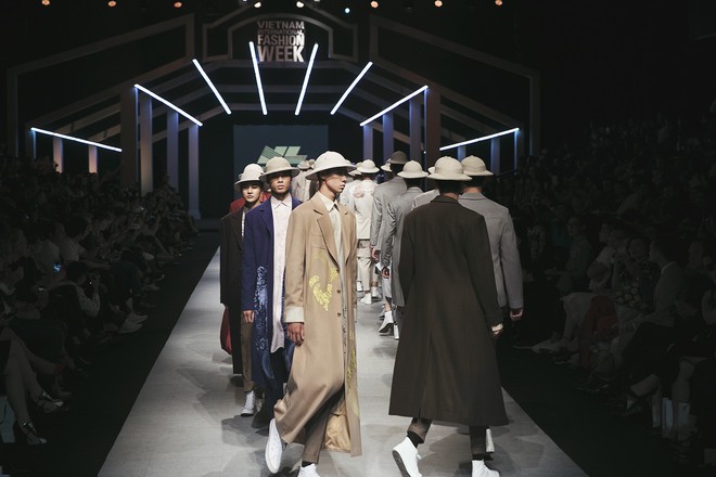 Những điểm nhấn số 0 của Vietnam International Fashion Week: Có lẽ nên dành tặng hai chữ Hết Thời! - Ảnh 10.