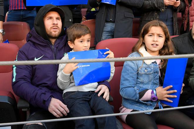 Bạn tri kỷ của Messi ghi 3 b&agrave;n, Real Madrid thảm bại nhục nh&atilde; 1-5 trước Barca ở trận Si&ecirc;u kinh điển - Ảnh 1.