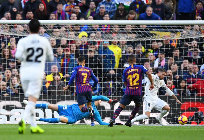 Bạn tri kỷ của Messi ghi 3 b&agrave;n, Real Madrid thảm bại nhục nh&atilde; 1-5 trước Barca ở trận Si&ecirc;u kinh điển - Ảnh 3.