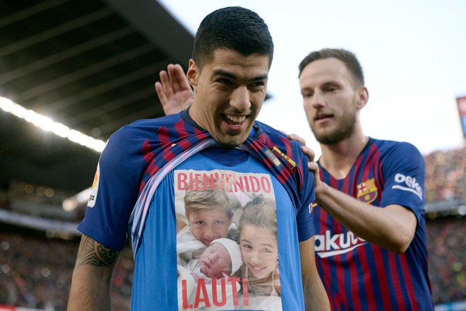 Bạn tri kỷ của Messi ghi 3 b&agrave;n, Real Madrid thảm bại nhục nh&atilde; 1-5 trước Barca ở trận Si&ecirc;u kinh điển - Ảnh 10.