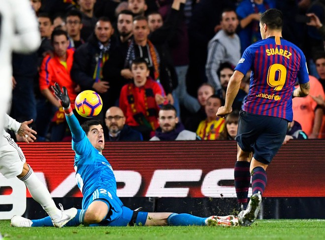 Bạn tri kỷ của Messi ghi 3 b&agrave;n, Real Madrid thảm bại nhục nh&atilde; 1-5 trước Barca ở trận Si&ecirc;u kinh điển - Ảnh 17.