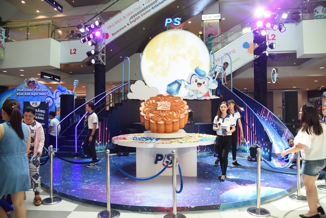 Đại n&aacute;o ng&acirc;n h&agrave;, kh&aacute;m ph&aacute; si&ecirc;u trăng giữa l&ograve;ng S&agrave;i G&ograve;n v&agrave; hơn thế nữa - Ảnh 6.