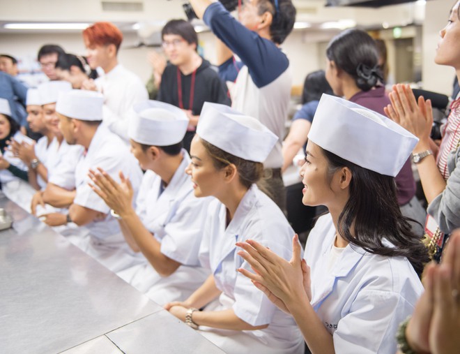 Đông Nhi hào hứng học làm sushi, cùng nghệ sĩ các nước ASEAN khám phá Nhật Bản - Ảnh 8.