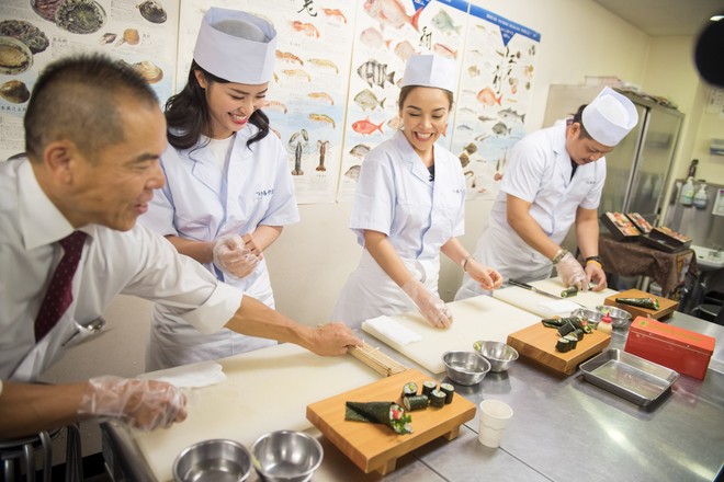 Đông Nhi hào hứng học làm sushi, cùng nghệ sĩ các nước ASEAN khám phá Nhật Bản - Ảnh 10.