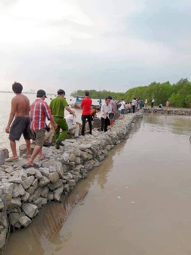 Rủ nhau đi tắm sông, nam sinh lớp 7 đuối nước mất tích ở Đồng Nai - Ảnh 1.