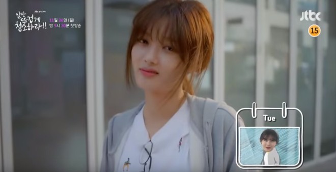 Bất chấp tạo hình nàng giúp việc lôi thôi, Kim Yoo Jung vẫn xinh rạng ngời trong teaser phim mới - Ảnh 2.
