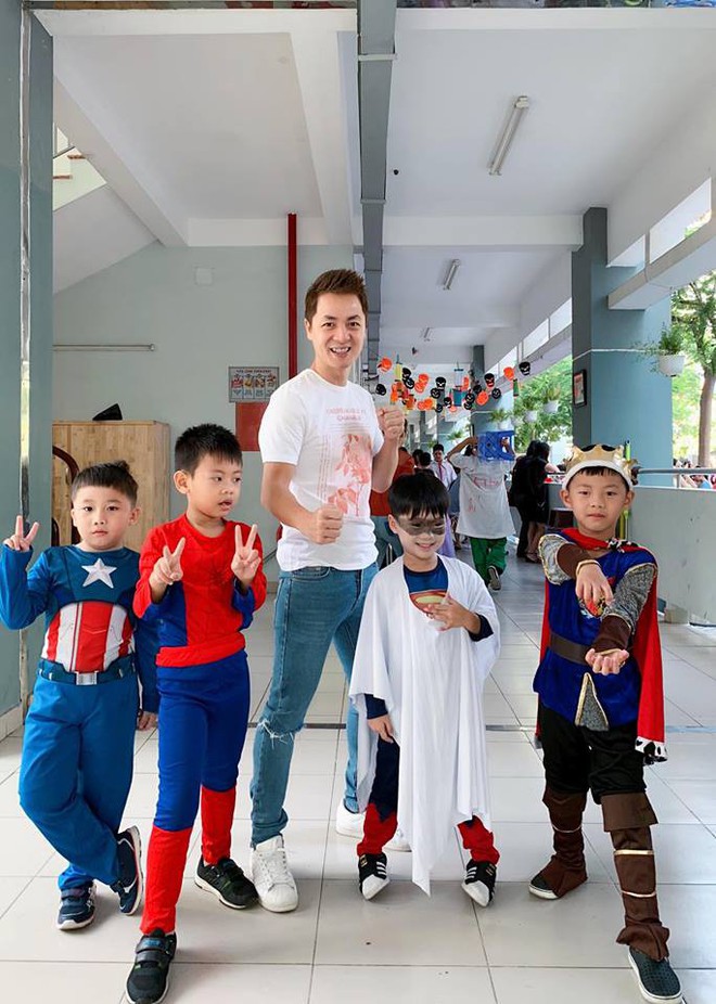 Khi c&aacute;c nh&oacute;c t&igrave; nh&agrave; sao Việt h&agrave;o hứng nhập hội Halloween: Cả thế giới trong truyện cổ t&iacute;ch c&ugrave;ng xuất hiện giữa đời thực! - Ảnh 1.