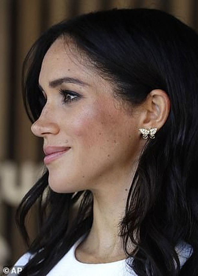 meghan-markle-3-15409647494451480350845.jpg