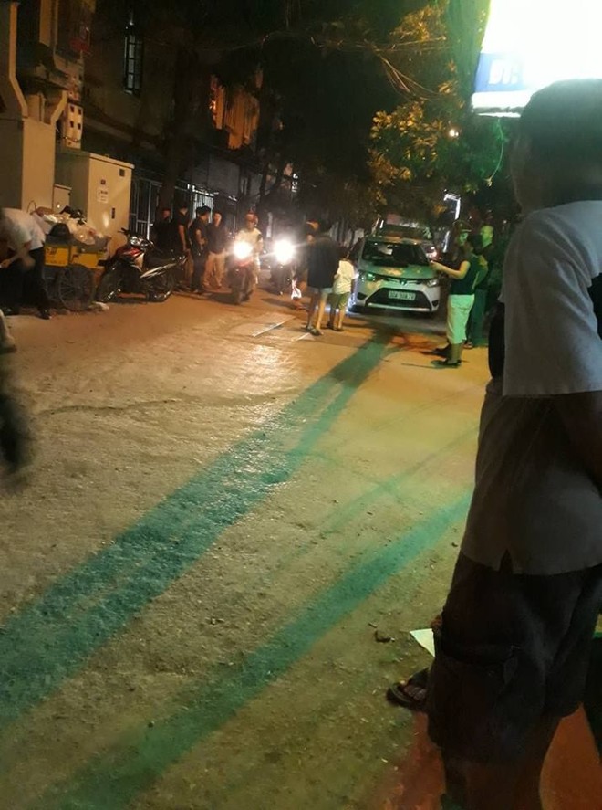Đã tìm ra đối tượng bắn thủng bụng rồi chèn qua người lái xe taxi trên phố Hà Nội, từng có 6 tiền án và 3 tiền sự - Ảnh 1.