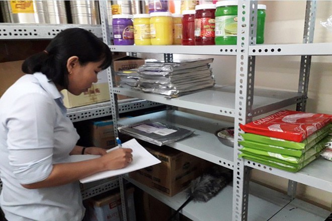 Xử phạt 84 triệu đồng cơ sở b&aacute;nh m&igrave; ch&agrave; b&ocirc;ng khiến 55 trẻ ngộ độc - Ảnh 1.