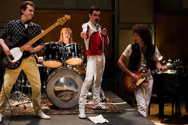 Bohemian Rhapsody: Tái hiện cảm động cuộc đời cống hiến của một tượng đài âm nhạc - Ảnh 4.