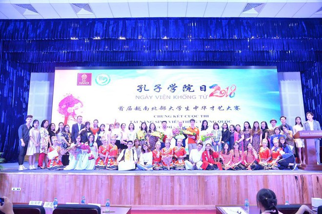 Báo Trung Quốc đồng loạt đưa tin về cuộc thi tài năng sinh viên tiếng Trung tổ chức tại Đại học Hà Nội - Ảnh 9.